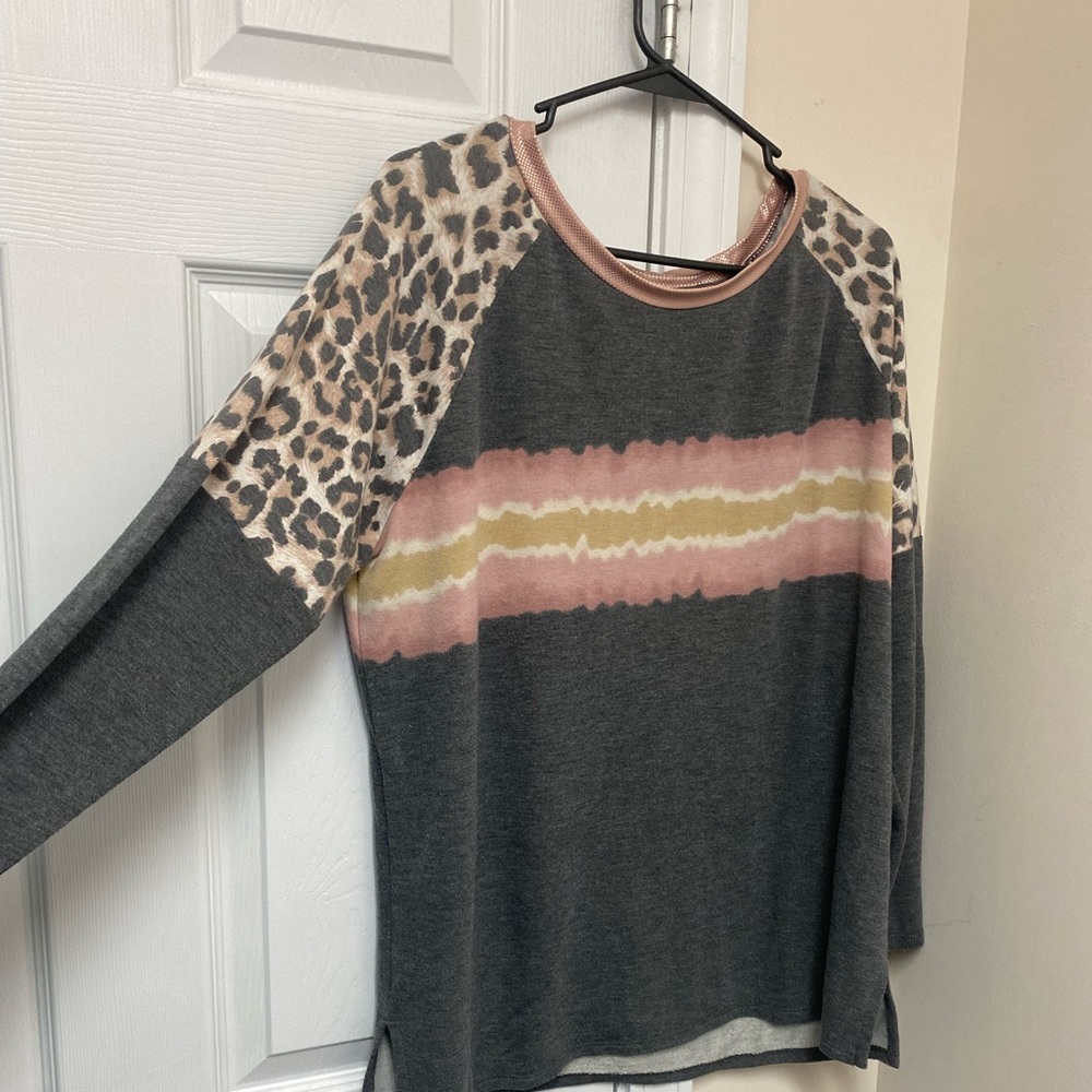 NEW Honeyme Curvy Multi-Pattern Top